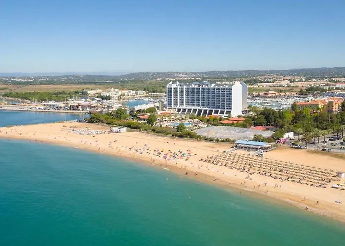 Vilamoura Central 4 With Pool By Homing